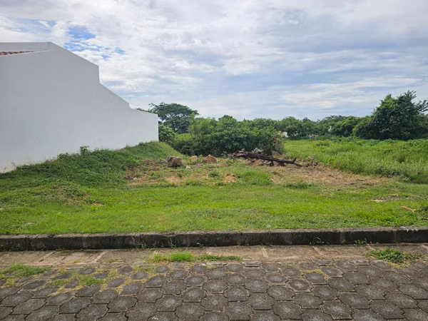 VENTA DE TERRENO EN RESIDENCIAL SANTA FE GRANADA ml