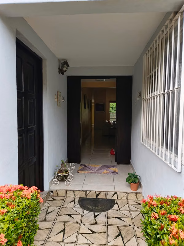 SE VENDE CASA EN URBANIZACIÓN PRIVADA EN MANAGUA