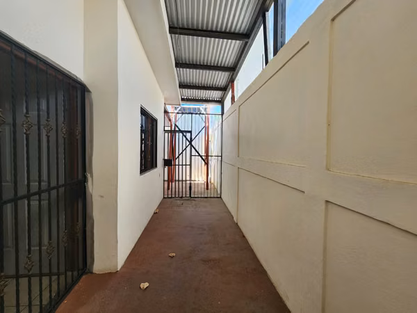 Casa en Venta - Residencial Cumbres de Cedro Galán