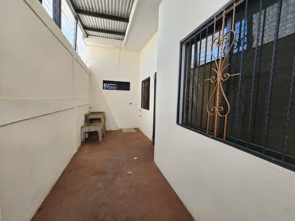 Casa en Venta - Residencial Cumbres de Cedro Galán