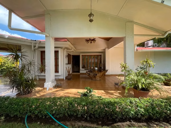 FP & gt; Casa Eskinera for Sale - Residential Campo Bello, Km 12.9 Road to Masaya
