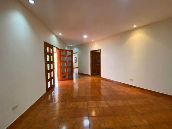 Vendo Casa en Carretera a Masaya VZ