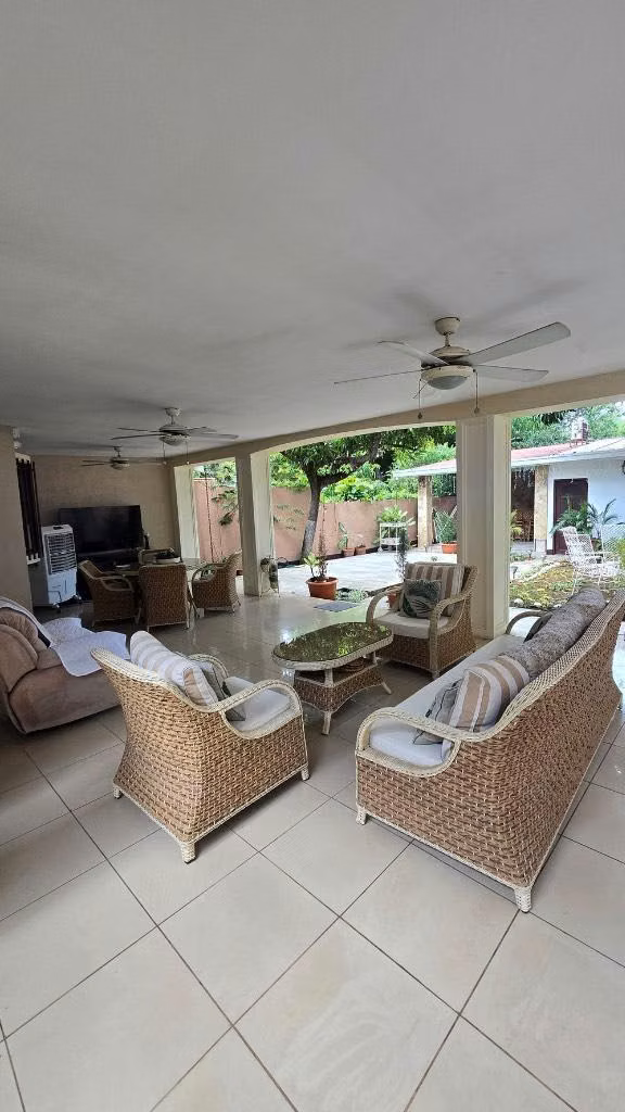 RESIDENCIAL LOS ROBLES / U$209,000