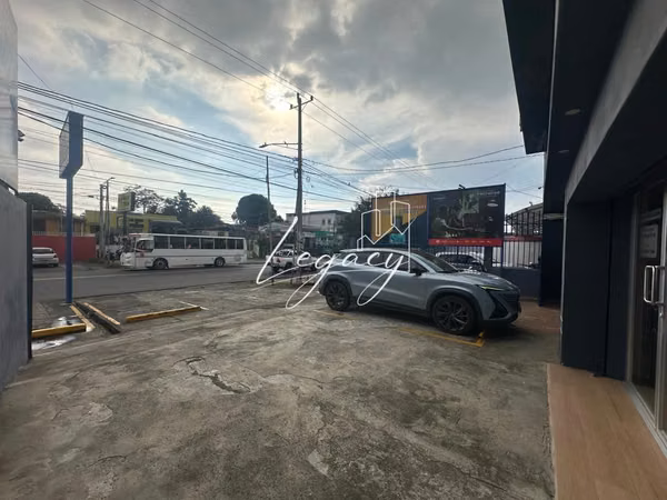 LEG- GANGA!! Venta local comercial en Altamira de 307mts2