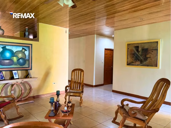 Acogedora Casa Amueblada en Ticuantepe