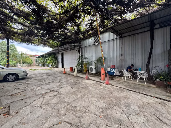 Property for sale in Dupla Norte on the main road