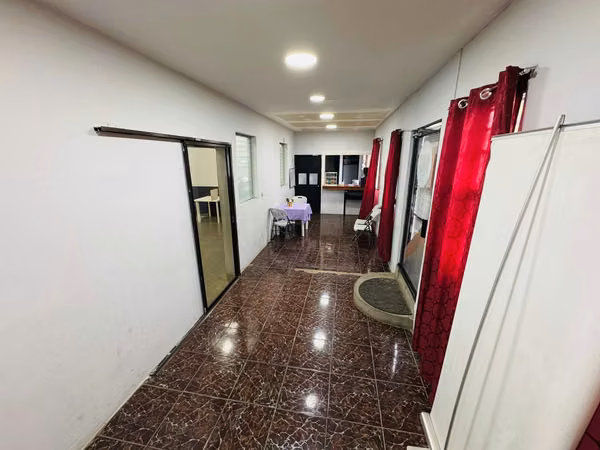 Se Vende Propiedad en Zona Comercial  27 de Mayo