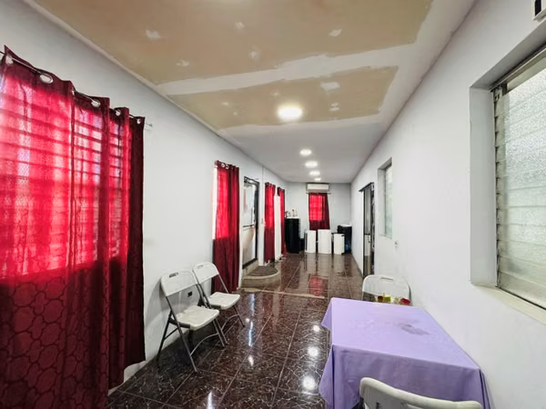 Se Vende Propiedad en Zona Comercial  27 de Mayo