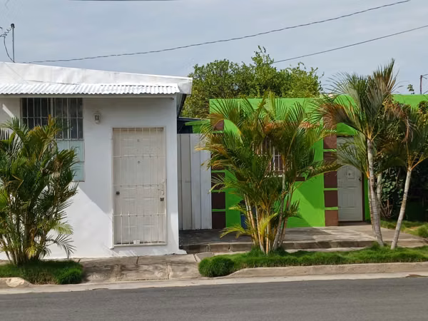 VENDO DUPLEX EN CIUDAD EL DORAL (Dos CASAS EN UN TERRNO