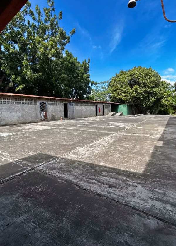 Local Comercial Barrio Santa Ana