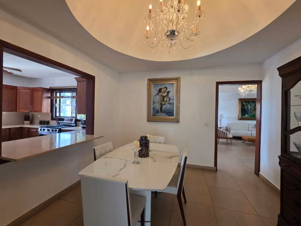Venta de casa en Colinas de Santa Cruz