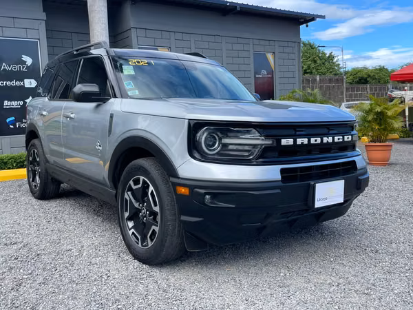 FORD BRONCO 2021 AUTICA ASIENTOS DE CUERO