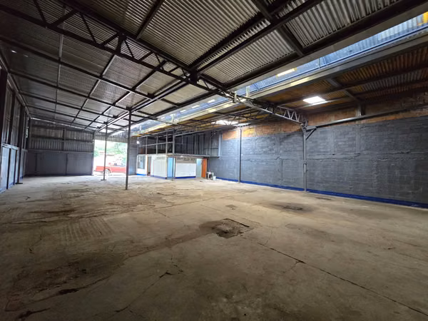 Venta de Bodega ubicada por Rotonda Gueguense
