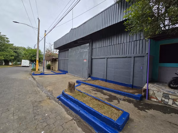 Venta de Bodega ubicada por Rotonda Gueguense