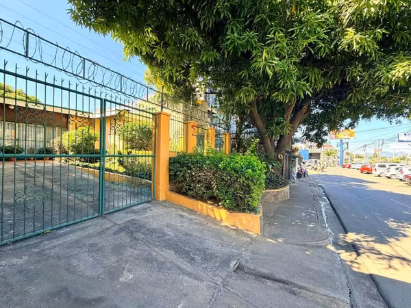 Venta de Propiedad Casa Esquinera en Carretera a Masaya km 4.5