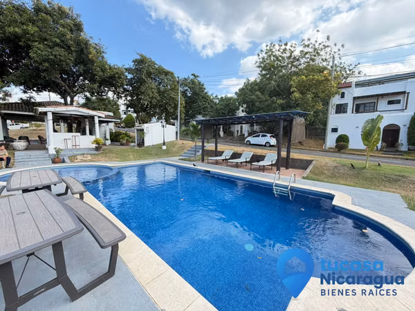 Se Alquila Casa en Villa Fontana – 4 Habitaciones | Condominio con Piscina y Casa Club