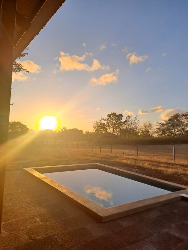 Casa A ESTRENAR de 3 habitaciones con piscina