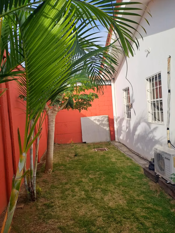 CASE SALE IN THE FLOREST RESIDENTIAL - Road to Masaya