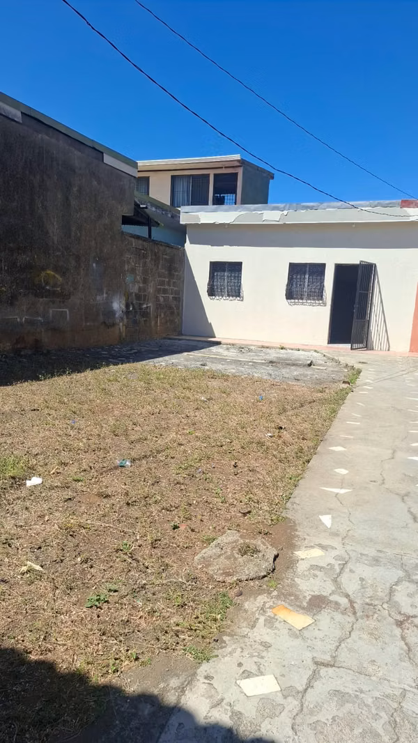 NO-Vendo casa en Santa Ana