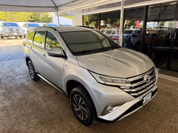 Toyota Rush año 2023