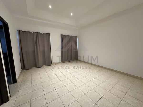 Exclusiva Residencia en Venta en Carretera a Masaya