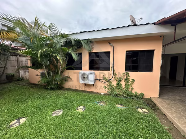 Exclusiva Residencia en Venta en Carretera a Masaya