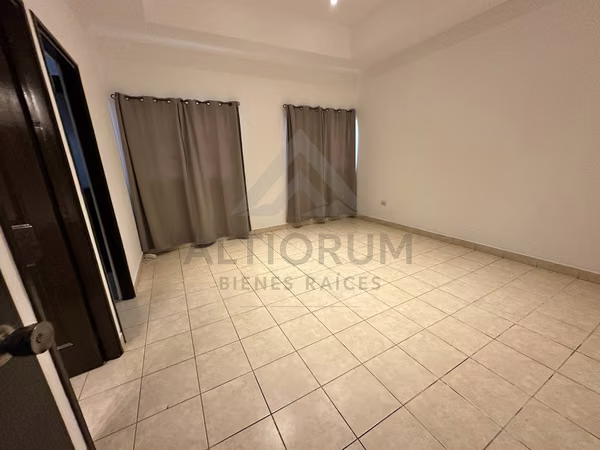 Exclusiva Residencia en Venta en Carretera a Masaya