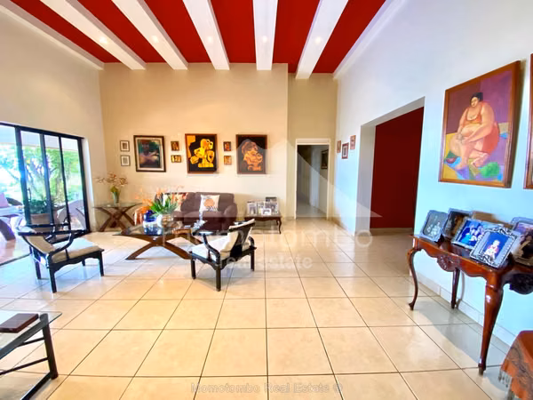 House for Sale Montefresco District, Managua