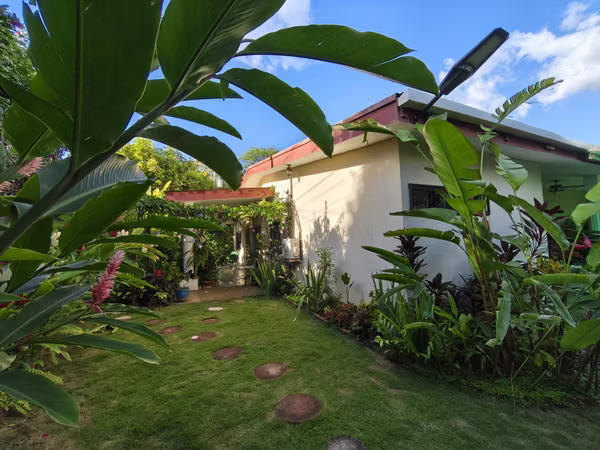 VENTA DE HERMOSA CASA en CARRETERA A MASAYA