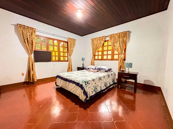Venta de casa en carretera sur con amplio terreno
