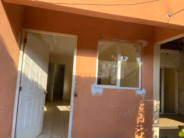 NO-Vendo casa en Las Jaguitas