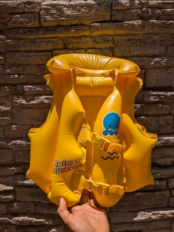 Inflatable toys for pool ideal for summer LOTE liquidation
