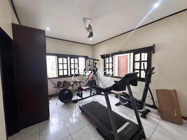 EG- Ganga casa de 4 habitaciones en carretera viaje a león en residencial privado