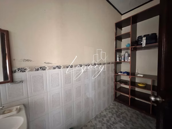 EG- Ganga casa de 4 habitaciones en carretera viaje a león en residencial privado
