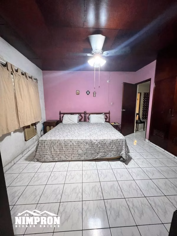 Se vende Casa en el corazón de Managua
