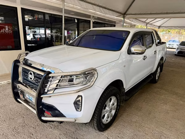 Nissan Frontier SE año 2023