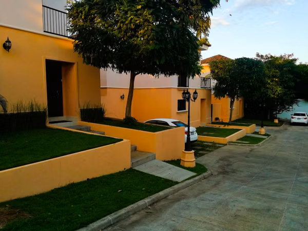Sale of House in Villa Fontana!