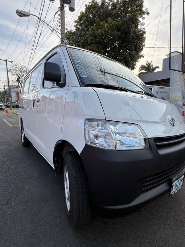 Toyota Lite ace 2023 nitido
