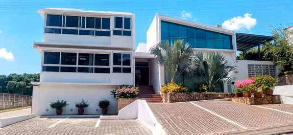 Office for rent in Las Colinas