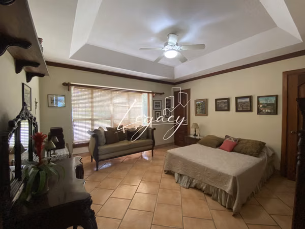 AG-Venta de casa con vista panorámica en carretera Sur
