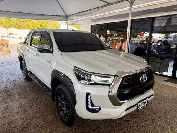 Toyota Hilux año 2026