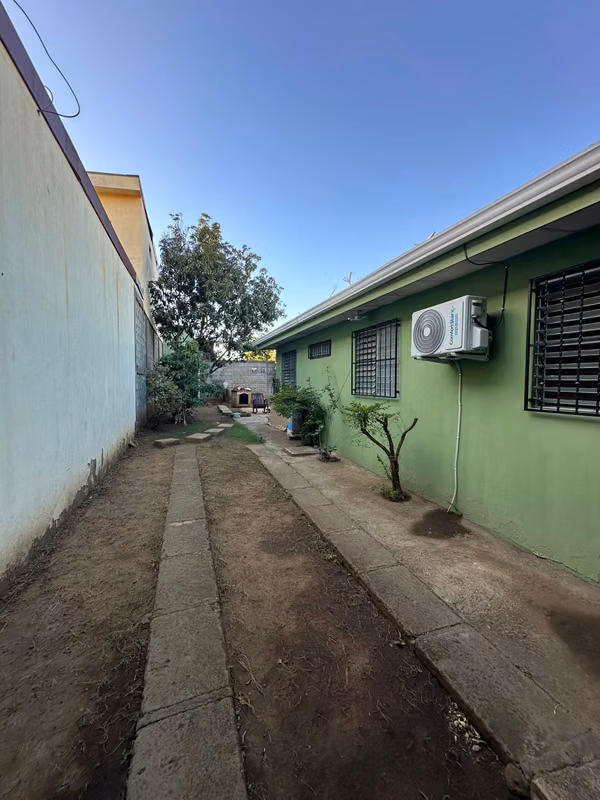 Beautiful House for Sale / Rent in Prairies