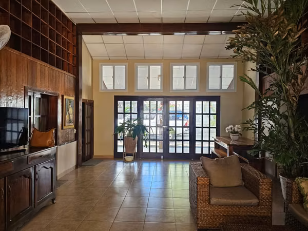 Spectacular beachfront house for sale