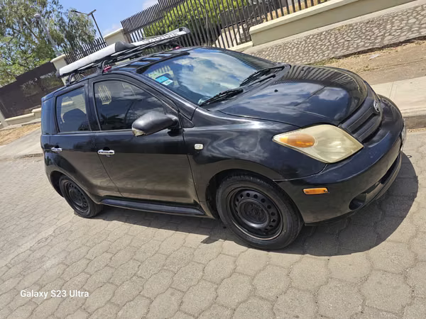 Vendo mi Toyota Scion años 2006 Automatico