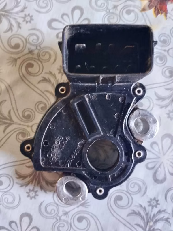 Repuestos usados Kia rio automático año 2002