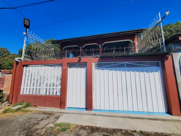 AP-VENTA de casa en Carretera Norte