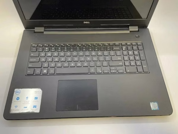 Dell Inspiron 5759 Intel Core i5-6200U 17,3 pulgadas, 8GB RAM, 500GB SSD