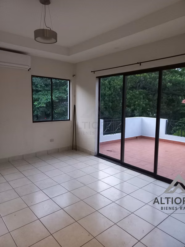 CASA EN RENTA EN SANTO DOMINGO