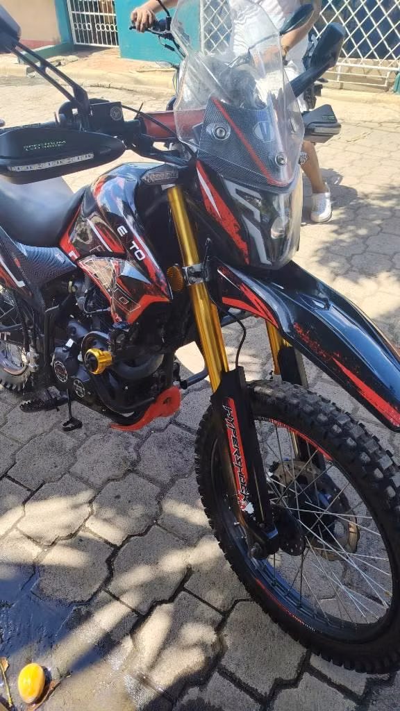 VENDO LINDA MOTO MARCA VENTÓ