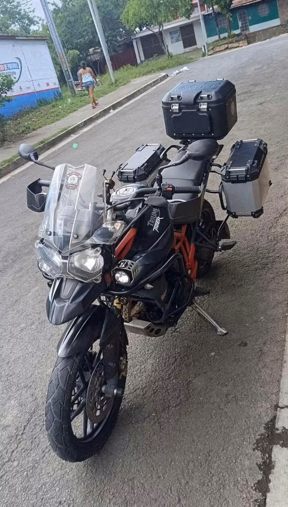 Triumph Tiger 800